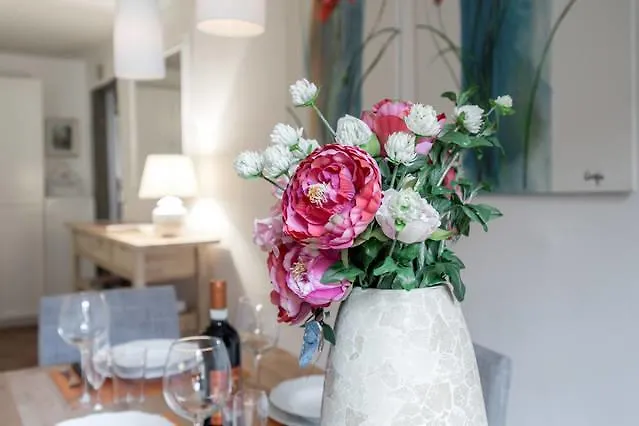 Ta - One Bedroom Luxury Apartment In The Fashion District Florence 0*,
