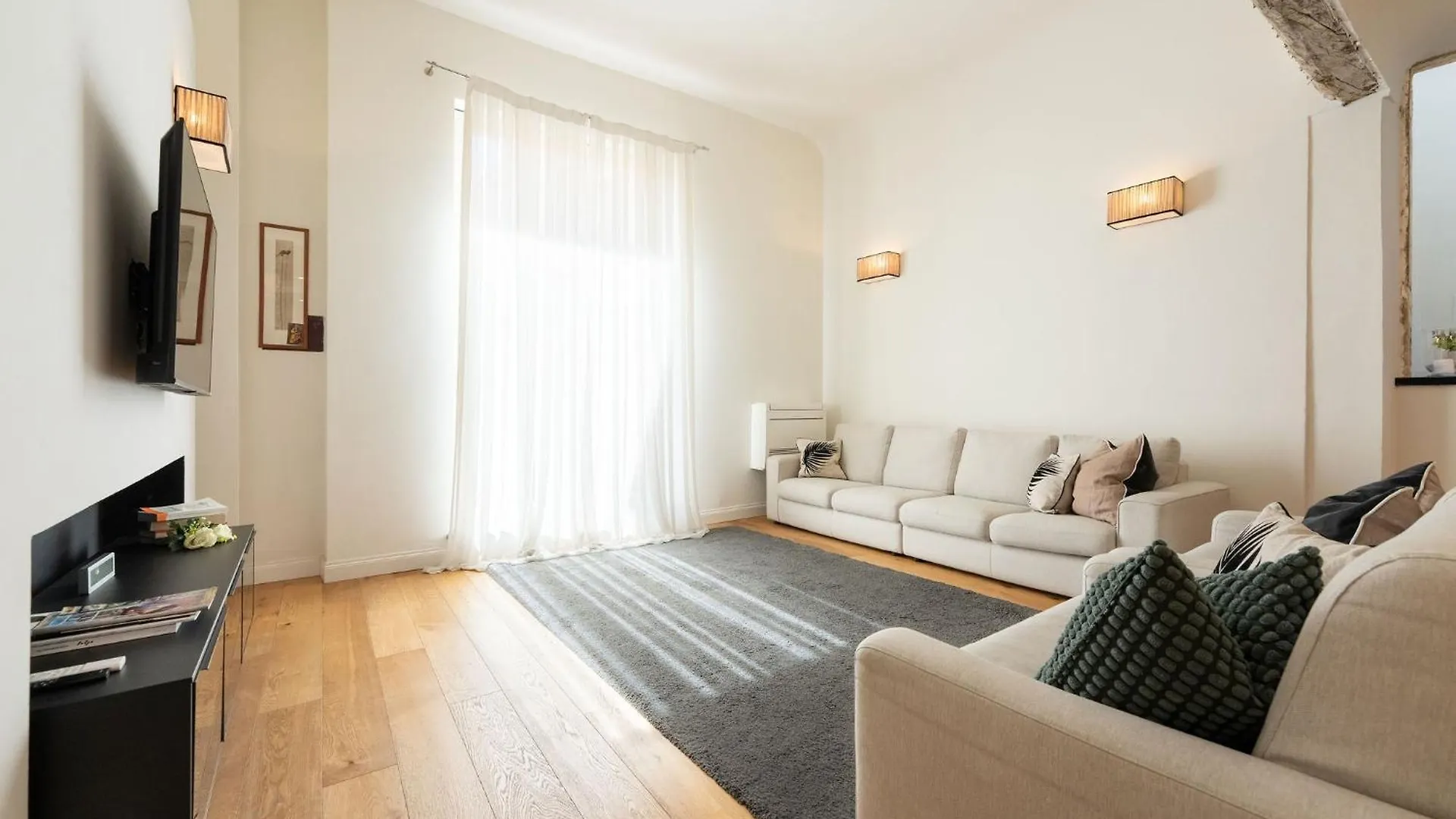 Ta - One Bedroom Luxury Apartment In The Fashion District Florence Italy