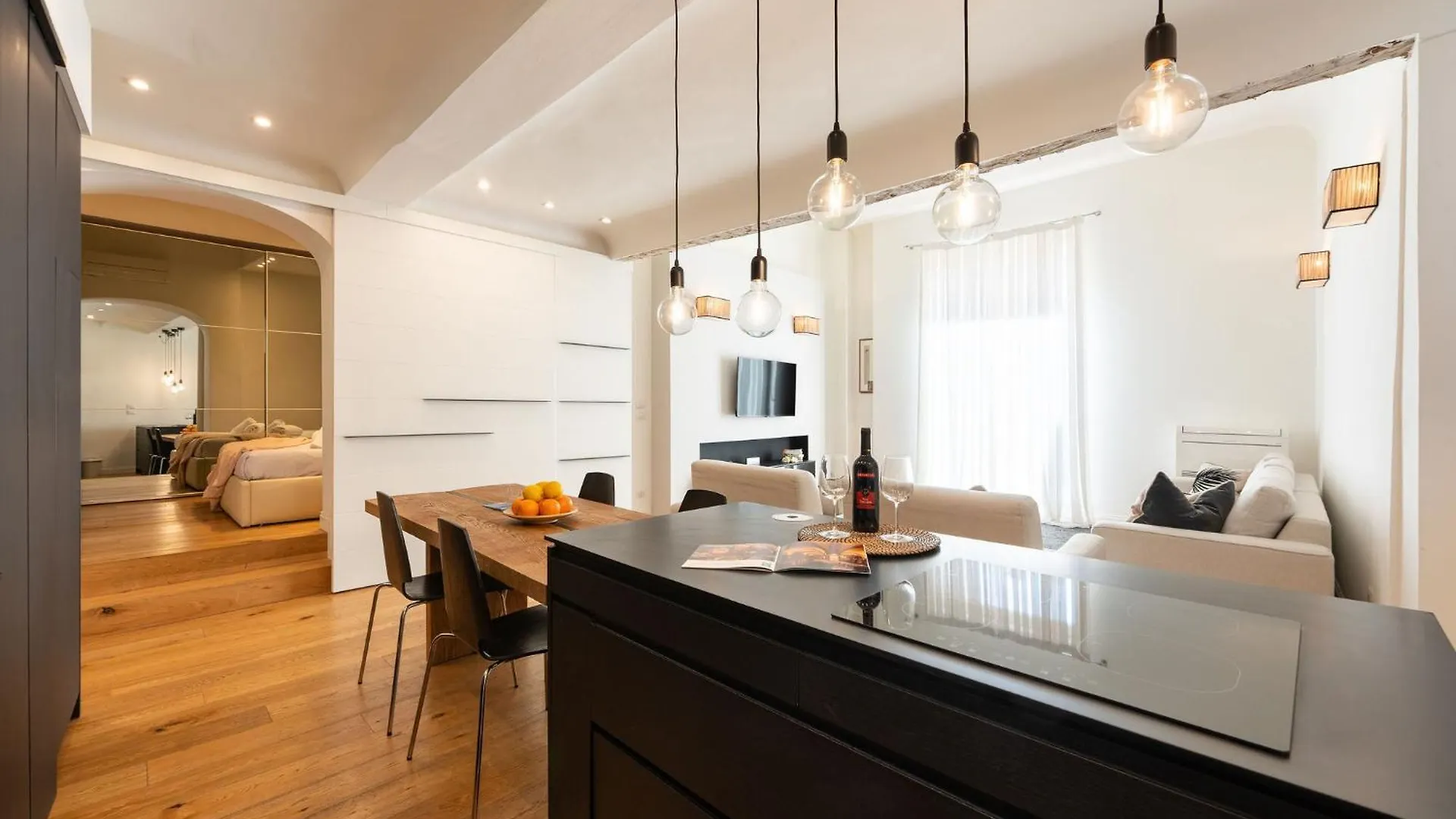 Ta - One Bedroom Luxury Apartment In The Fashion District Florence 0*,